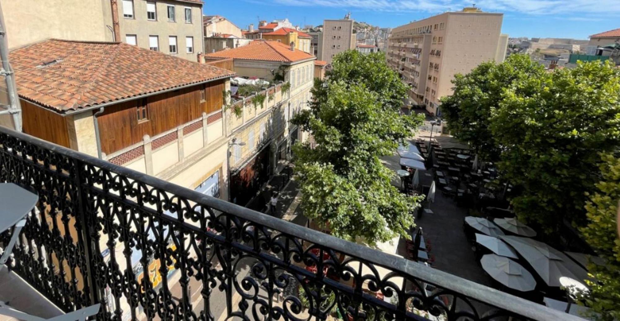 Appartement ô Panier Bohème Vieux Portpanier Petit Balcon Marseille